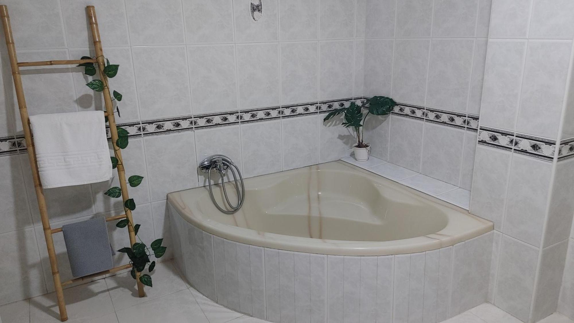 فيلا Casa Familiar La Zubia - Granada المظهر الخارجي الصورة