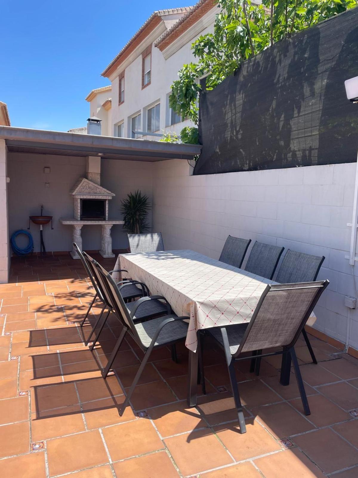فيلا Casa Familiar La Zubia - Granada المظهر الخارجي الصورة